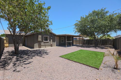 837 El Caminito Dr, Phoenix AZ 85051-9114 exterior