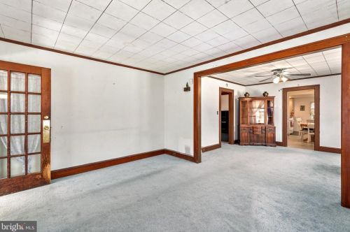 329 Buck St, West Deptford NJ 08066-1060 exterior