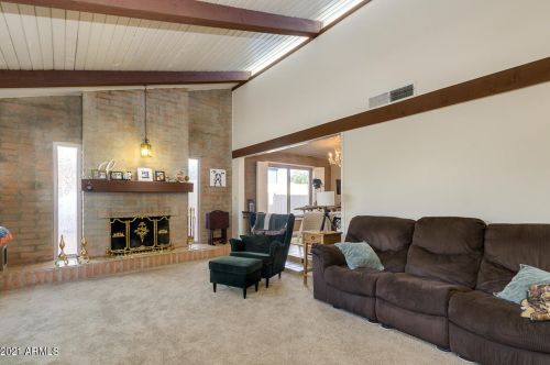 8039 6 Pl, Phoenix AZ 85024-1000 exterior