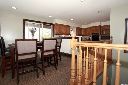 2079 Crk Rd, Sandy UT 84093-6449 exterior