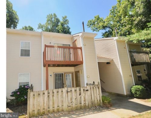 1304 Tristram Cir, West Deptford NJ 08051-2256 exterior