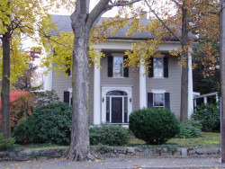 9 Crescent Ave, Newton, MA 02459-1830