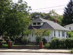1560 Washington St, Newton, MA 02465-2230