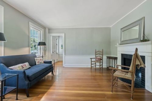 136 Village Ave, Dedham MA  02026-4224 exterior