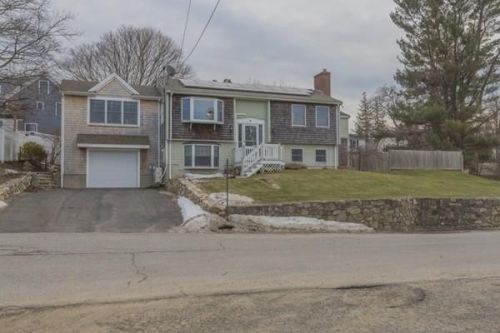 4 Morgan Ave, Newbury MA  01951-1213 exterior