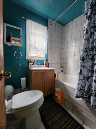 230 Belleville Ave, Belleville NJ 07109-1616 exterior