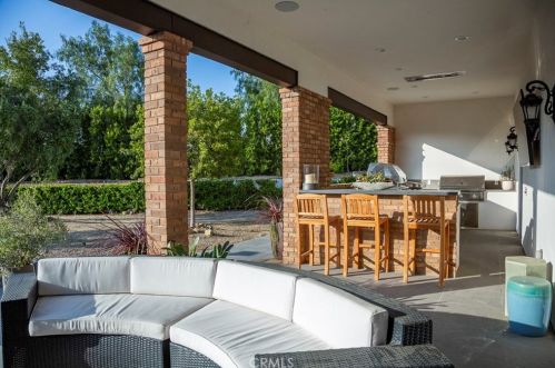 21 Watercress, Irvine CA 92603-0408 exterior