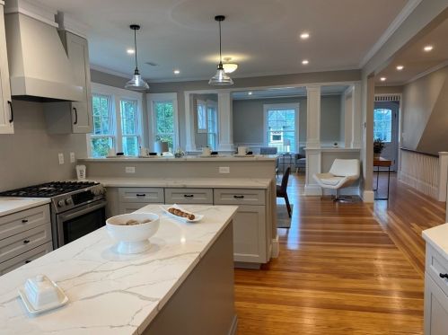 11 Avon Pl, Arlington MA 02474-6603 exterior