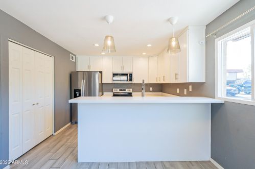 4769 Belleview St, Phoenix AZ  85008-5606 exterior