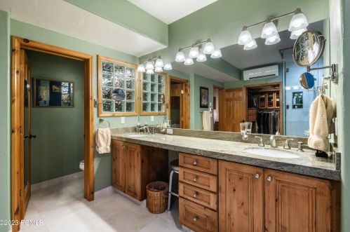 2068 Mahre Dr, Park City UT 84098-8508 exterior