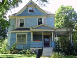 26 Woodbine St, Newton, MA 02466-1809