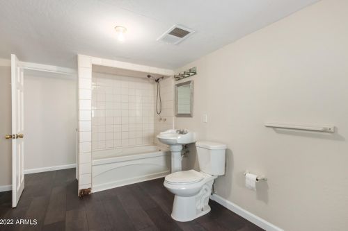 819 3rd Ave, Phoenix AZ 85023-6204 exterior