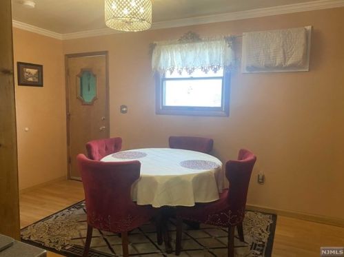 78 Sanford Ave, Belleville NJ 07109-1224 exterior