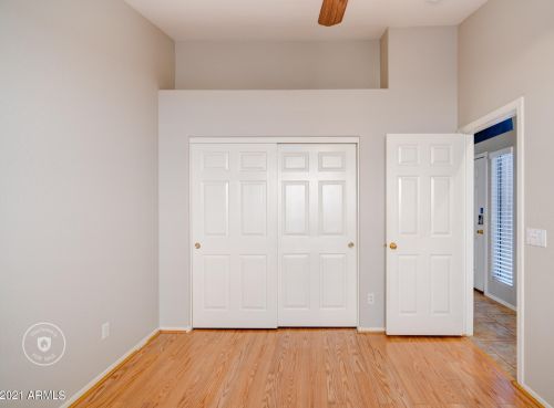 2715 Beautiful Ln, Phoenix AZ 85042-7073 exterior