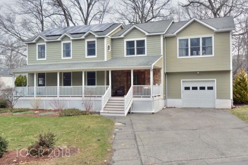 12 Channing Dr, Skyline Lakes, NJ 07456-2537