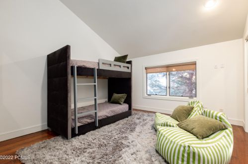 2722 Est Dr, Park City UT 84060-6877 exterior