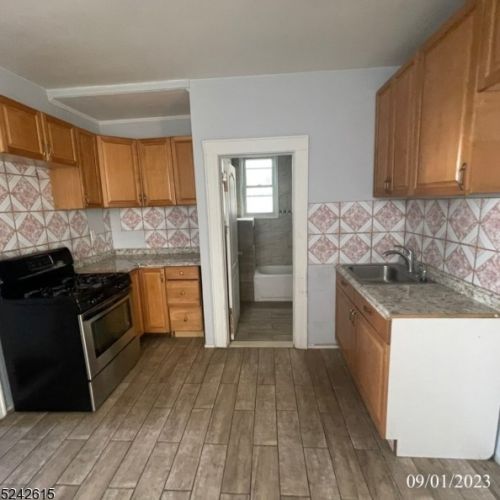 32 Windsor St, Kearny NJ 07032-2069 exterior