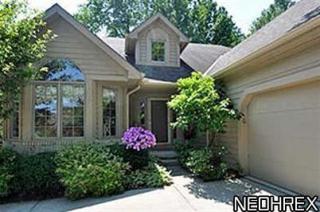 2250 Waters Edge Dr, Cleveland OH  44145-6604 exterior