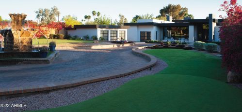 4621 Camelback Rd, Phoenix AZ 85033-1534 exterior