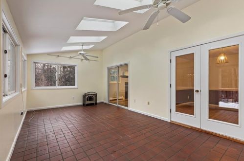 30 Bridle Path, Amherst MA 01002-1632 exterior