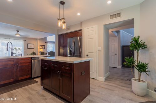 4246 Agave Rd, Phoenix AZ 85044-4646 exterior