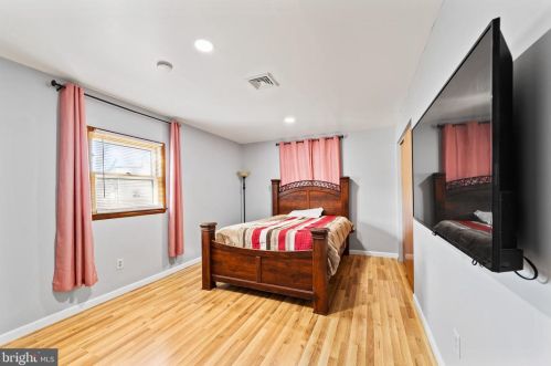 410 Lewistown Rd, Columbus NJ 08022-2222 exterior