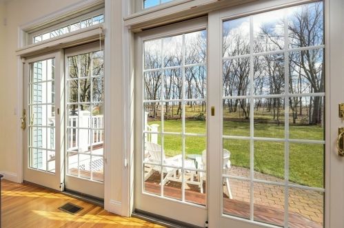 208 Vly Rd, Needham MA 02492-4720 exterior