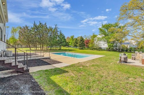 1120 Farmingdale Rd, Jackson Twp NJ  08527-1380 exterior