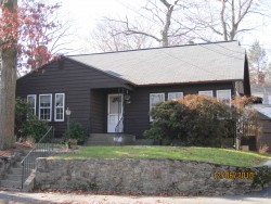 1347 Walnut St, Newton, MA 02461-1852