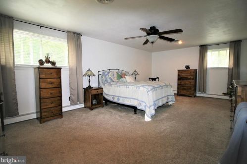 28150 Gaunts Brg Rd, Columbus NJ 08022-1813 exterior