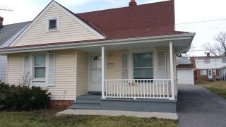 21303 Kenyon Dr, Cleveland OH  44137-2452 exterior