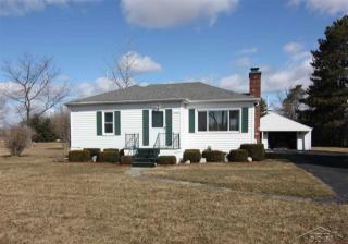 2054 Kochville Rd, Saginaw MI  48604-9207 exterior