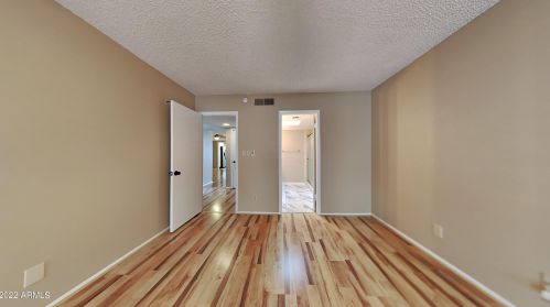 4040 Bloomfield Rd, Phoenix AZ 85029-2953 exterior