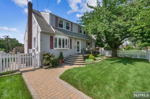 13 Webster Ave, Kearny, NJ 07032-1411