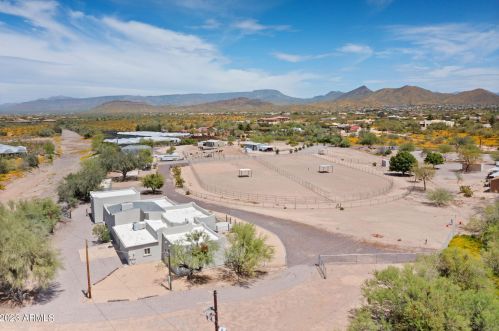 39068 15th Ave, Phoenix AZ 85086-7226 exterior