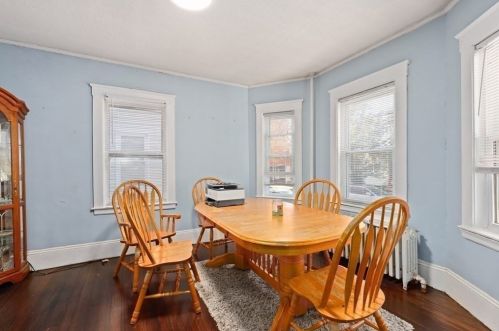 27 Newton St, Everett MA 02149-1722 exterior