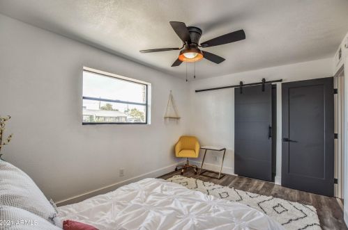 3212 Captain Dreyfus Ave, Phoenix AZ  85032-6146 exterior