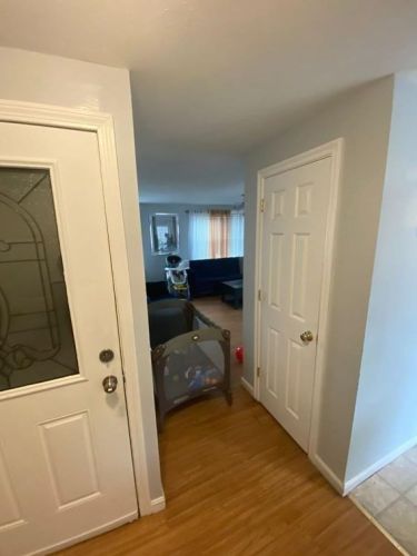 31 Bennington St, Lawrence, MA 01841-2518