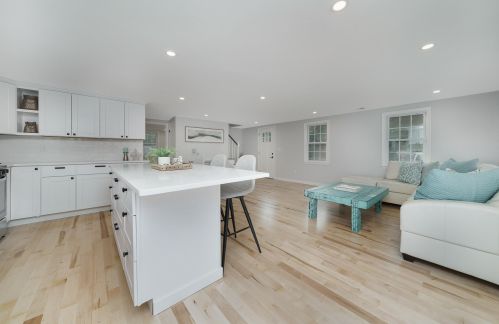 15 Sidney Rd, Harwich MA  02645-1223 exterior