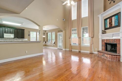 122 Carolyn Ln, Plano TX  75094-4262 exterior