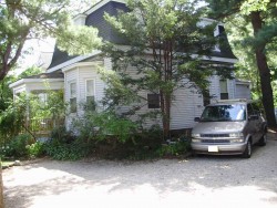 27 Walnut St, Newton, MA 02460-1323