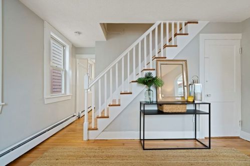 30 Hamlet St, Fall River MA 02724-3331 exterior