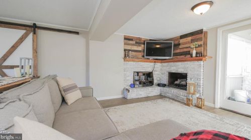 23 Lauderdale Rd, West Deptford NJ 08096-3938 exterior