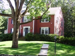 46 Seminary Ave, Newton, MA 02466-2601