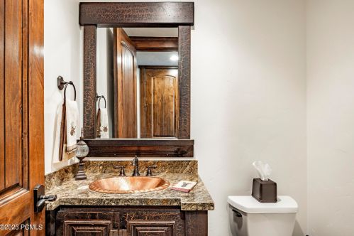 2366 Westview Trl, Park City UT 84098-6342 exterior