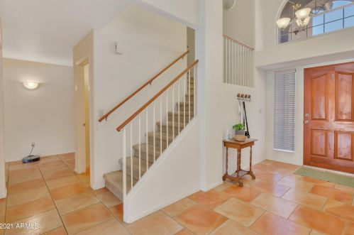 1639 Acoma Dr, Phoenix AZ  85023-2379 exterior