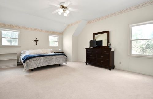 21 Grafton St, Shrewsbury MA  01545-5614 exterior