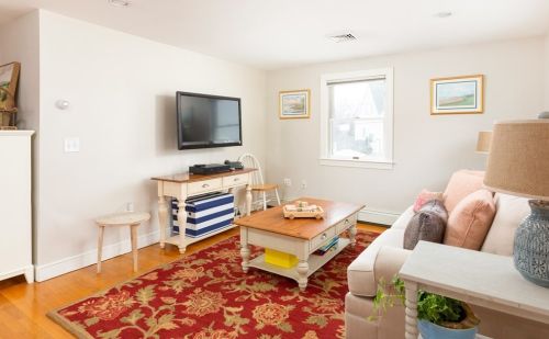 5 Cynthia Rd, Needham MA 02494-1462 exterior