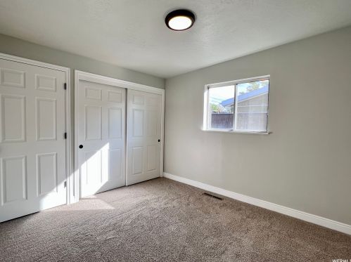 10227 Zinnia Way, Sandy UT 84094-4459 exterior