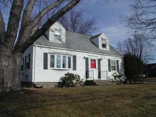 22 Vermont St, Holyoke, MA 01040-1626